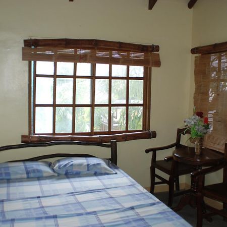 Casa Aviara Resort & Hotel Puerto Galera Eksteriør billede