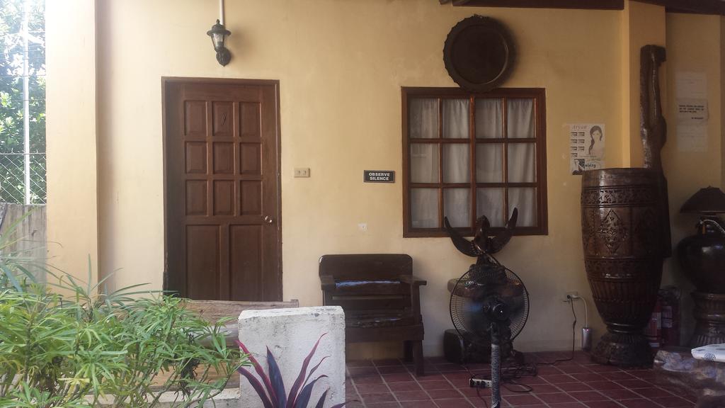 Casa Aviara Resort & Hotel Puerto Galera Eksteriør billede