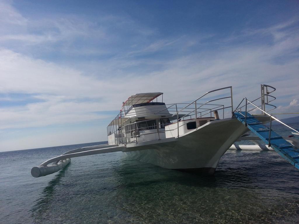 Casa Aviara Resort & Hotel Puerto Galera Eksteriør billede