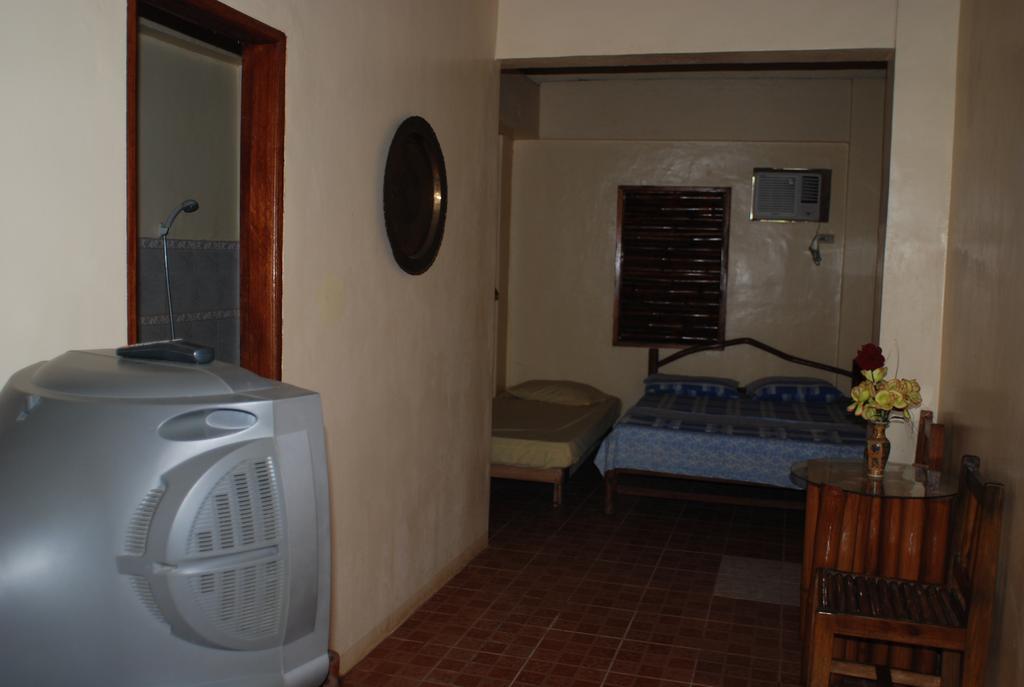 Casa Aviara Resort & Hotel Puerto Galera Eksteriør billede