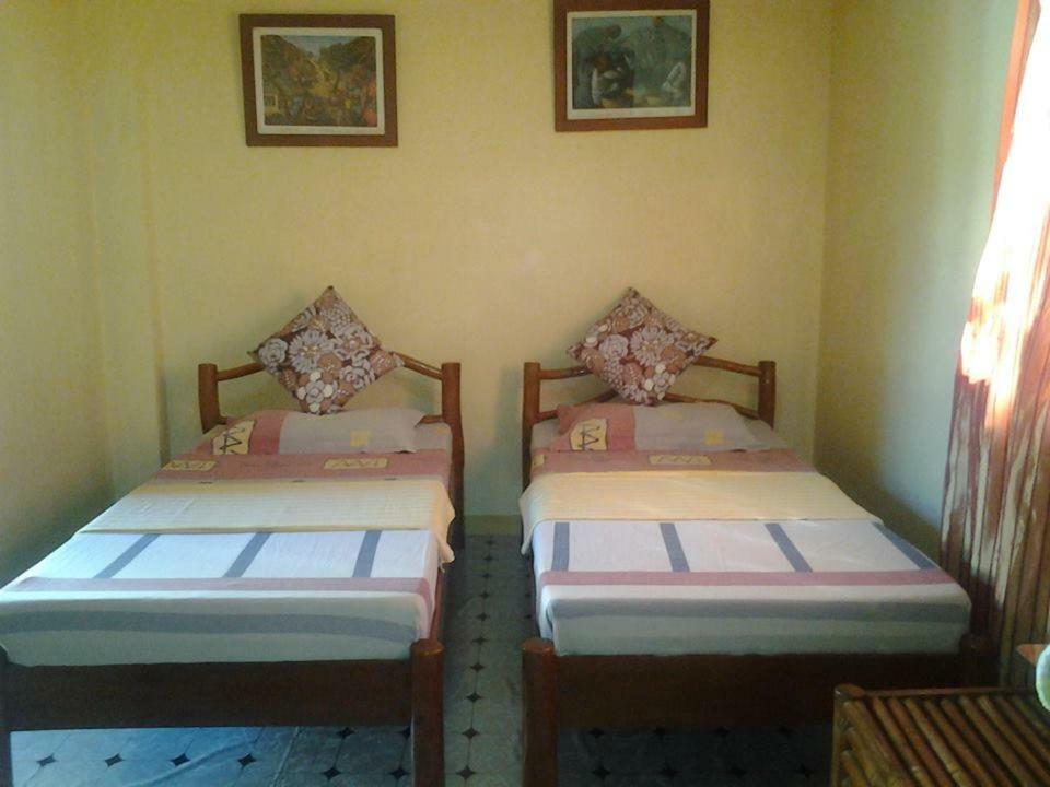 Casa Aviara Resort & Hotel Puerto Galera Eksteriør billede